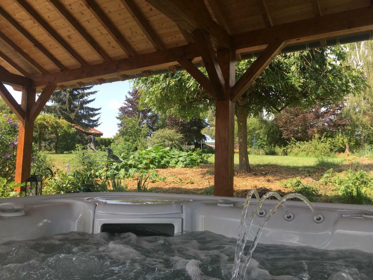 Gîte de Solama avec SPA Balleville Exterior foto
